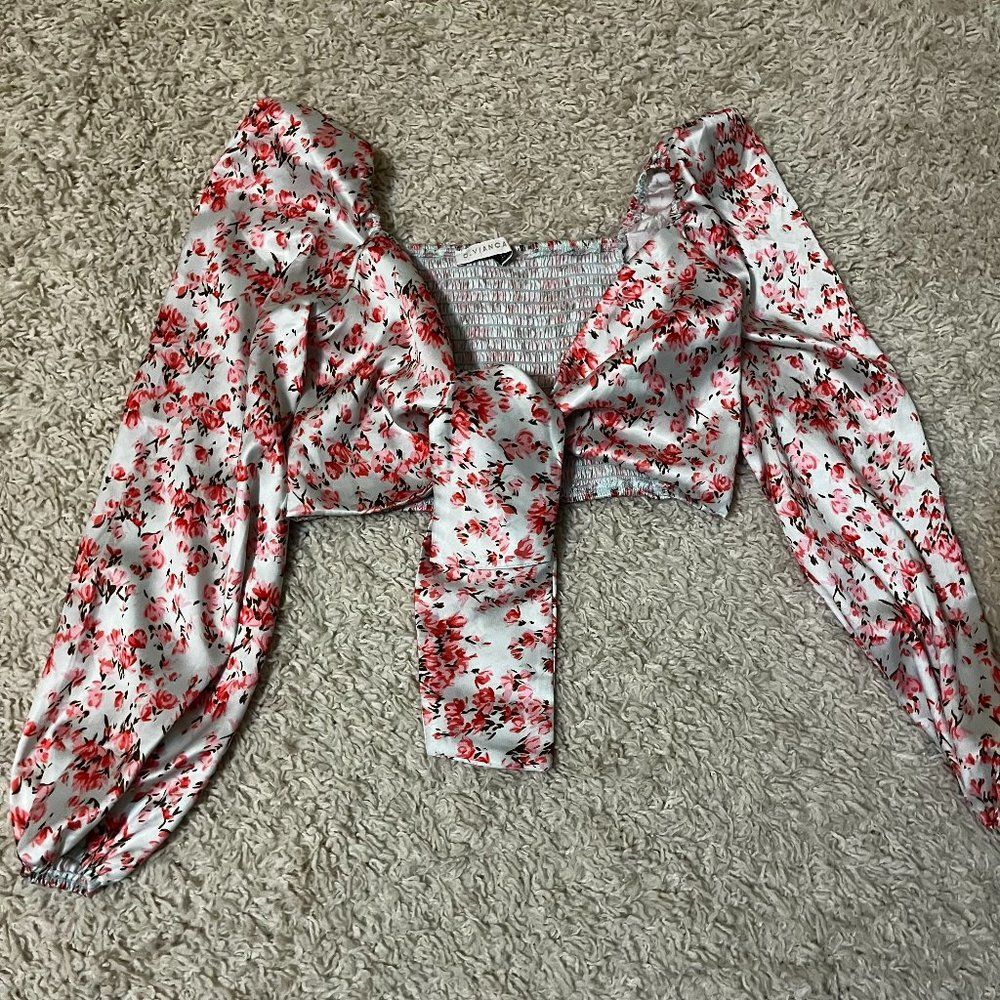 long sleeve floral o. vianca cropped top size small